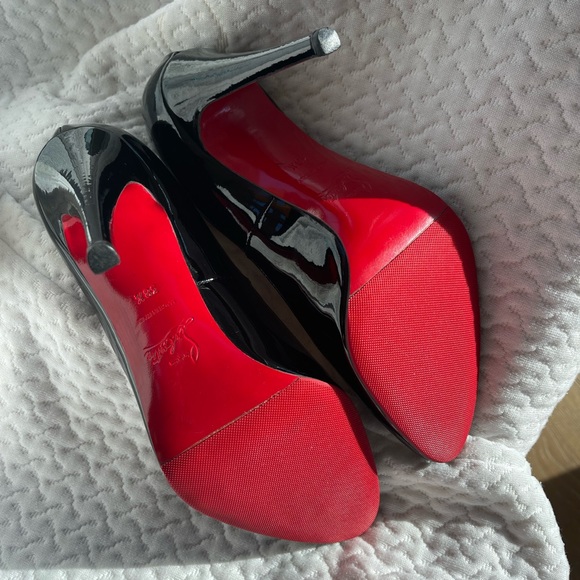 Christian Louboutin patent leather black heels 8.5 - Picture 9 of 10